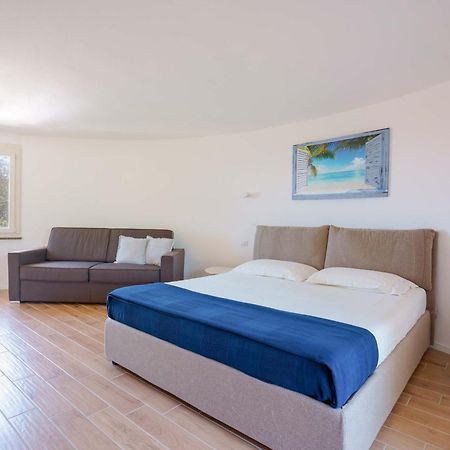 B&B Villa Zola คาโปแตร์รา ภายนอก รูปภาพ